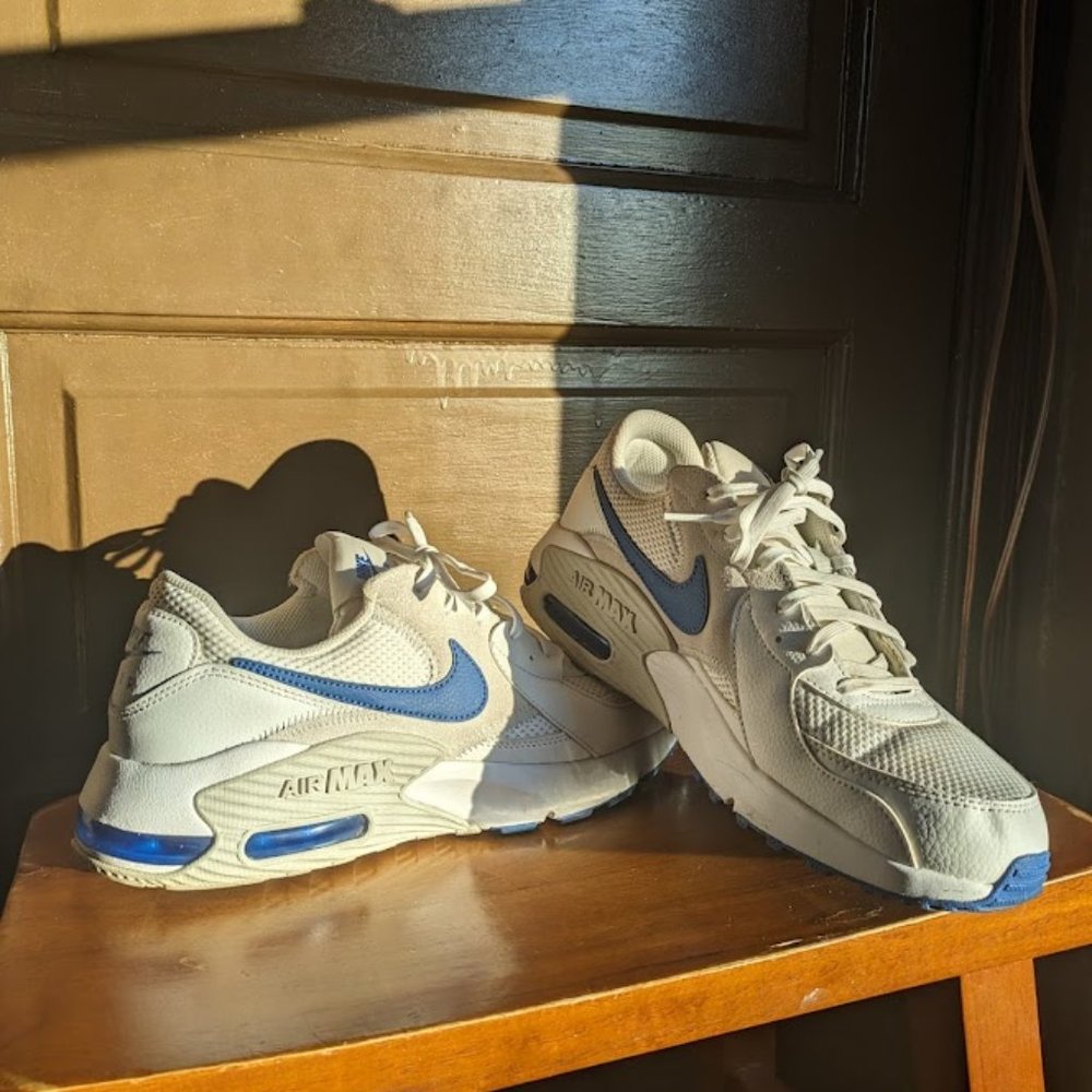 Men's Nike Air Max White & Blue SZ 9 Like New!